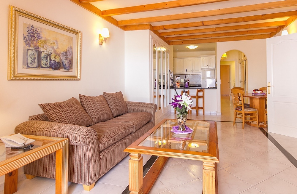 Sands Beach Resort 44/68