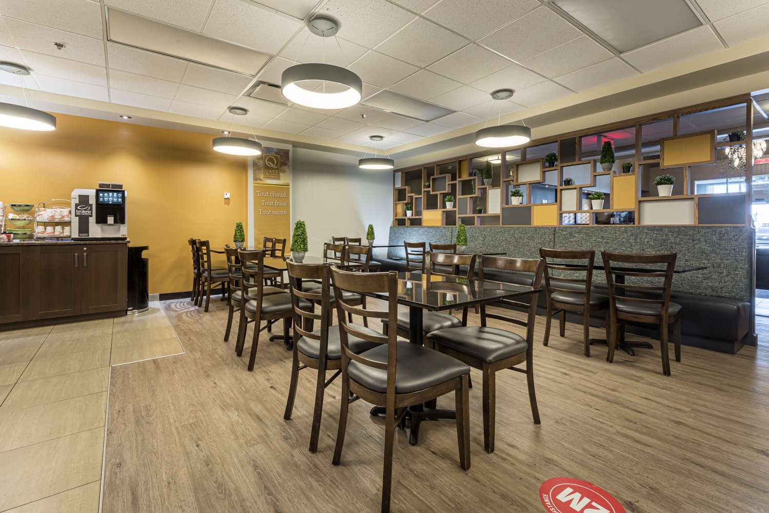 Quality Inn & Suites Victoriaville 21/33
