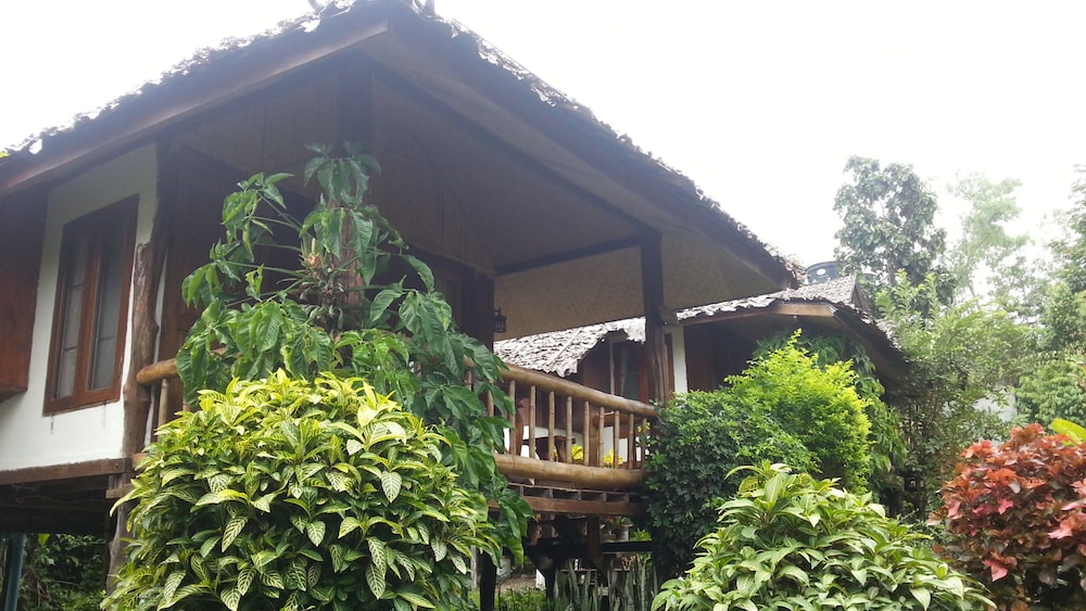 Pai Love & Baan Chon Phao Resort 4/35