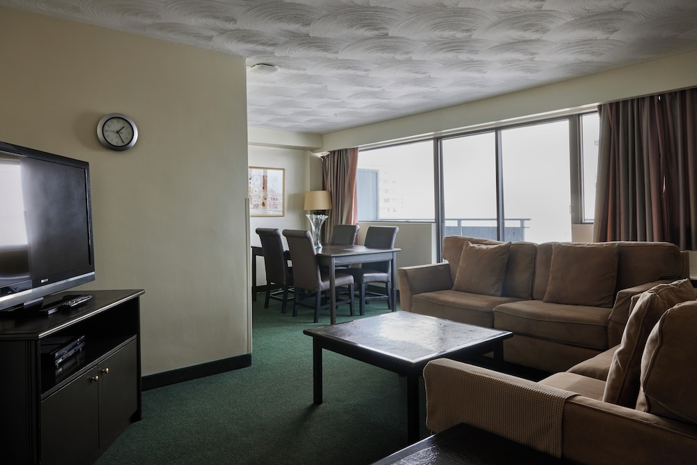 THE BUSINESS INN 38/60