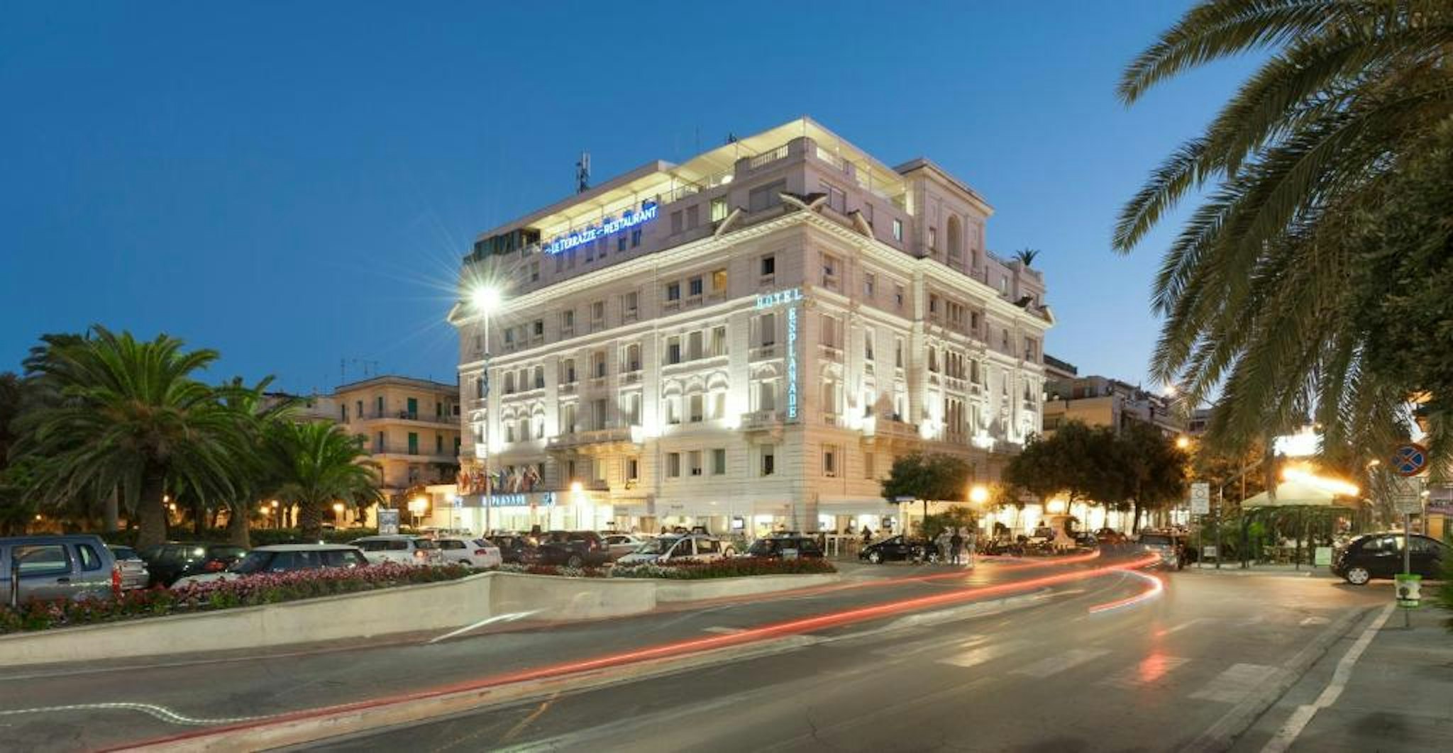 Esplanade Hotel 4/60
