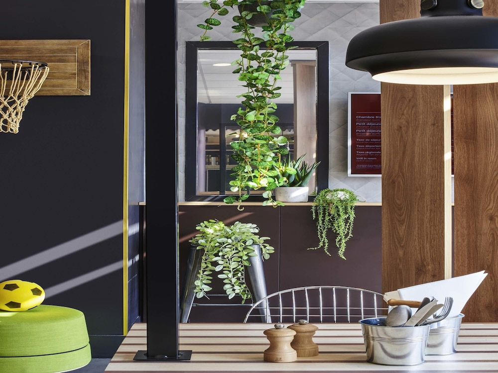 Ibis Clamart Paris Velizy 46/60