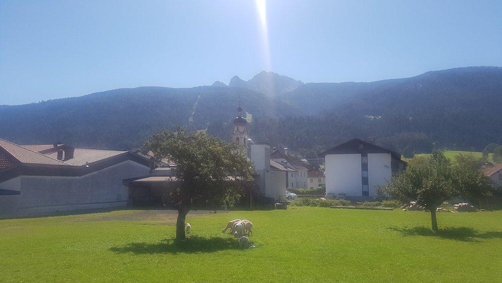 Alp Art Hotel 72/75