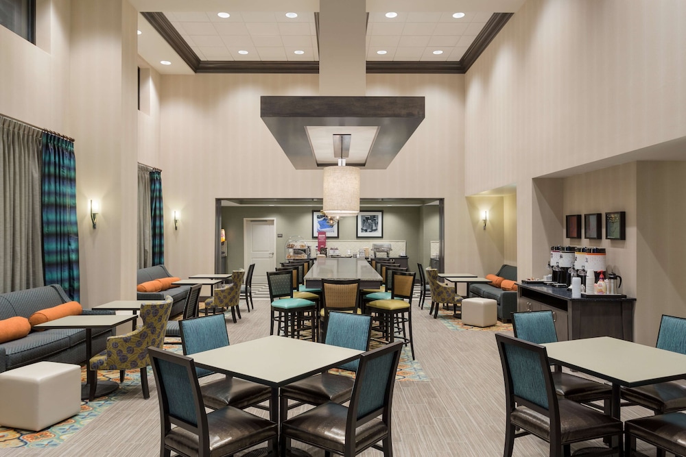 Hampton Inn Suites West Des Moines Sw Mall Area Ia 31/41