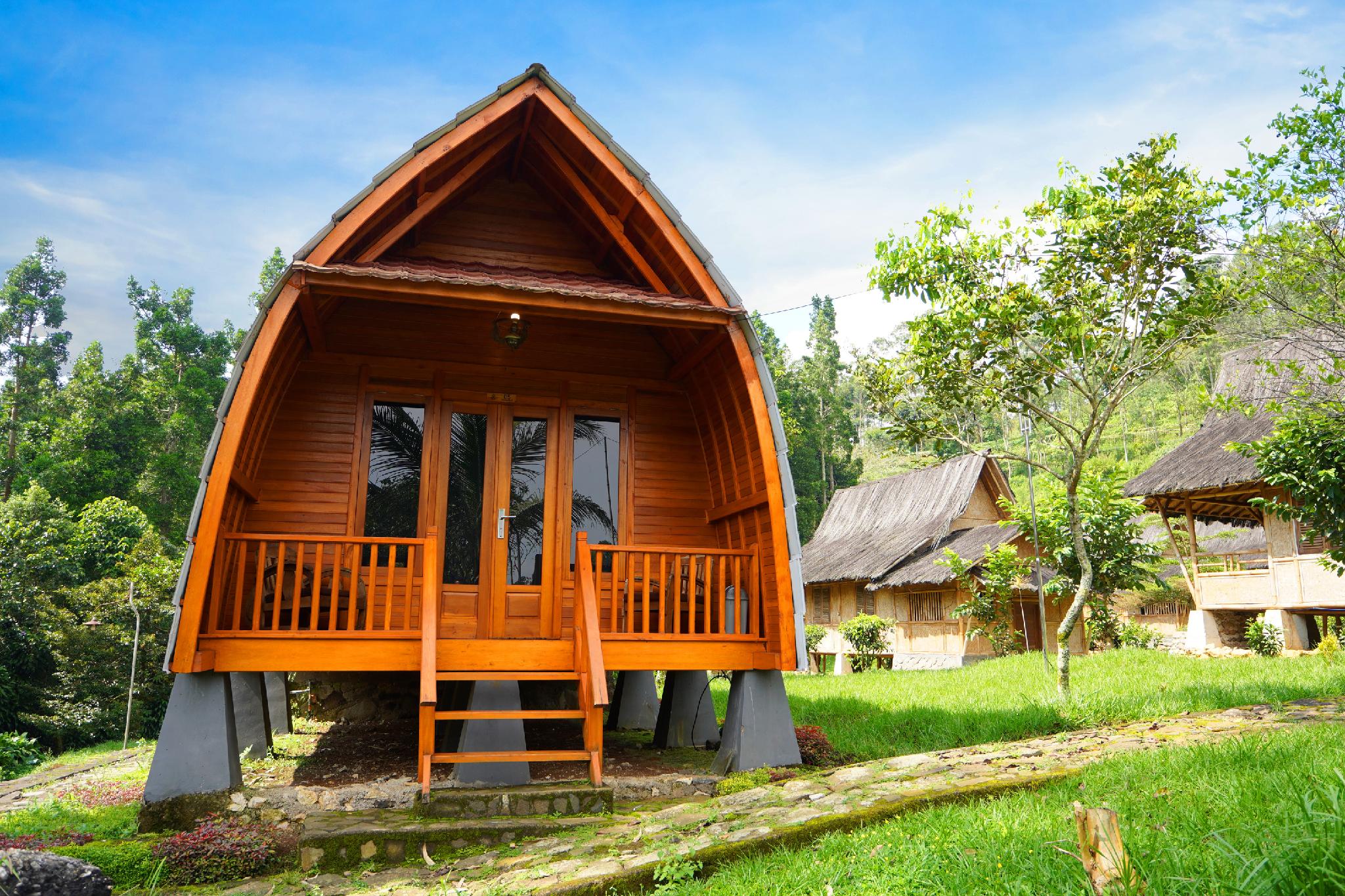 Sutan Raja Villa Kampung Karuhun 4/37
