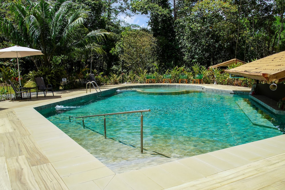 Cano Negro Natural Lodge 24/50