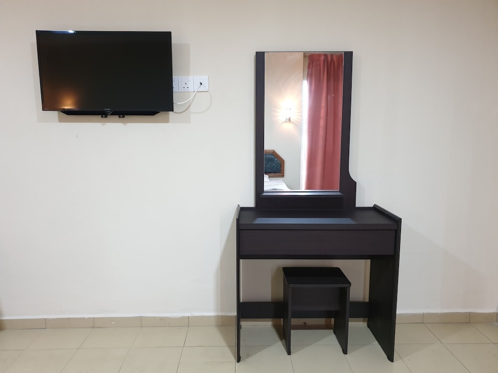 Champcity Hotel 8/35