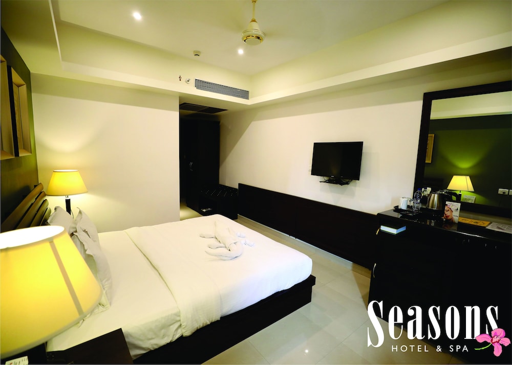Seasons Hotels & Resorts 19/50