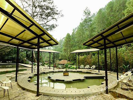 Maribaya Glamping Tent 7/22