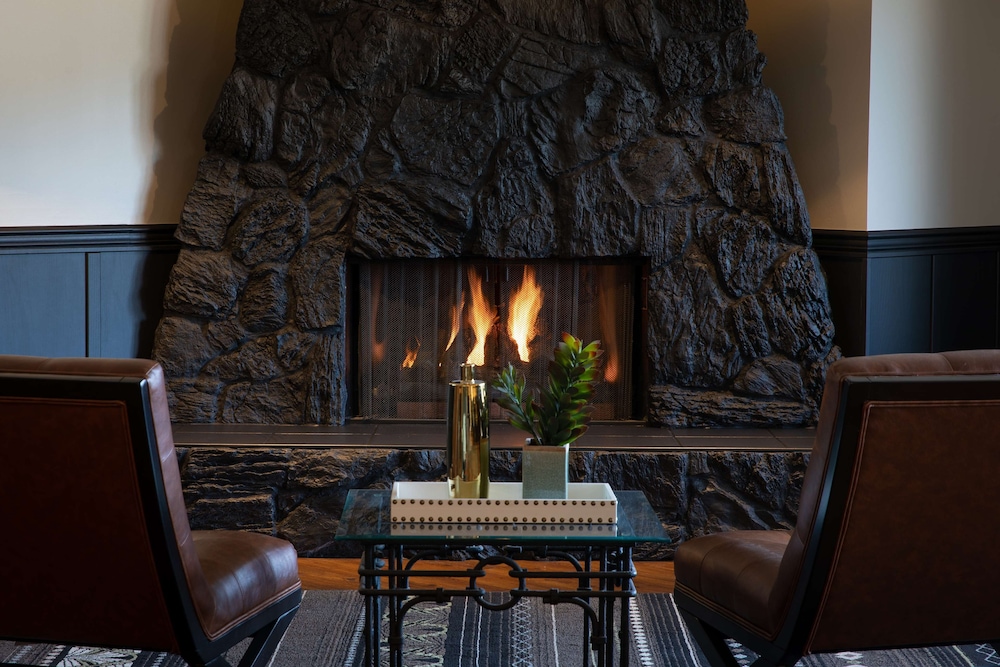 SureStay Hotel by Best Western Castlegar 34/44