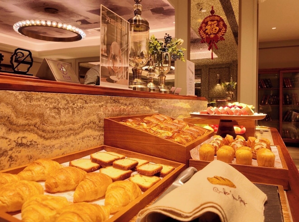 Mercure Xian Dazhai Road 44/52