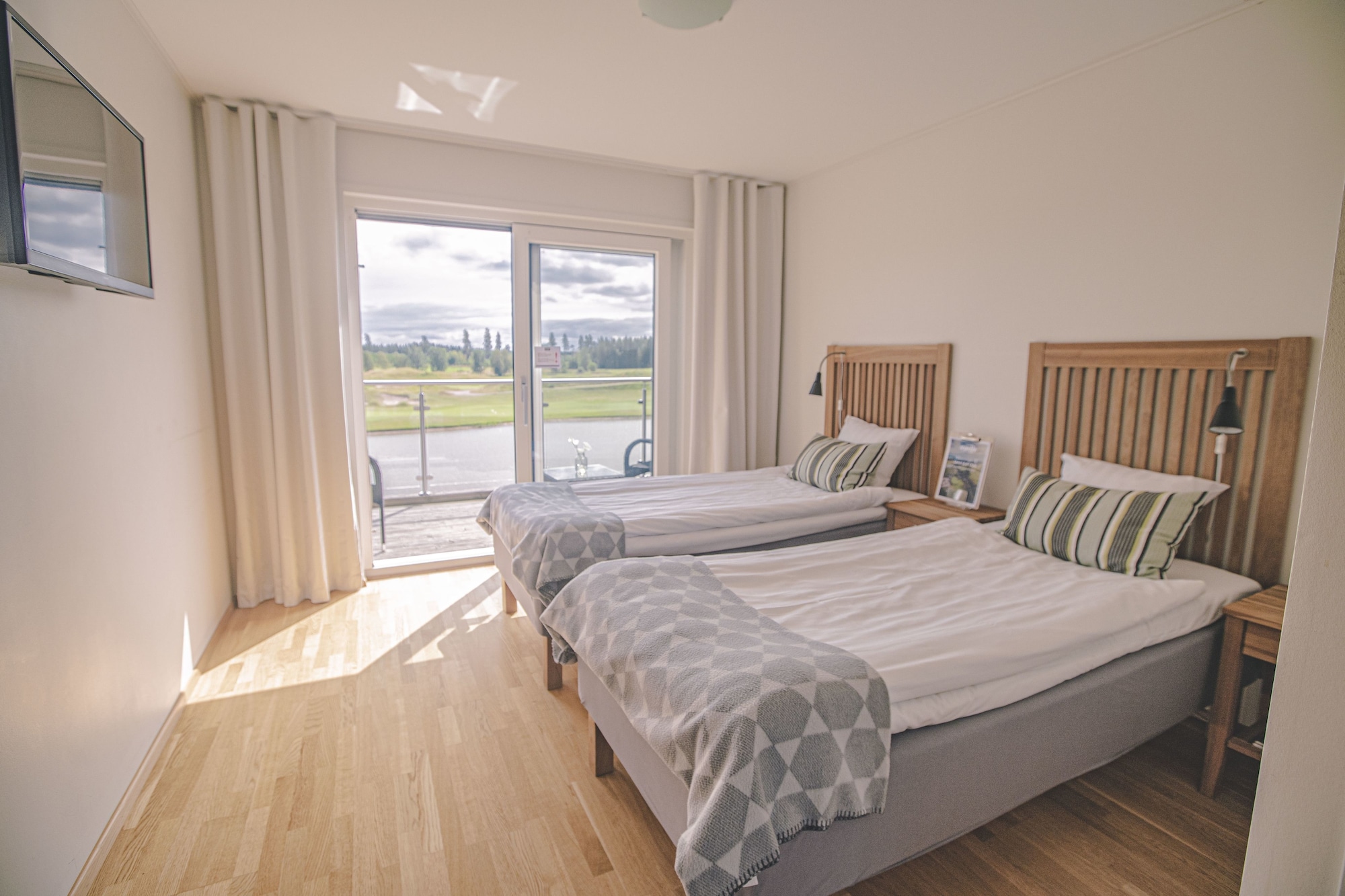 Superior, Twin Beds, Private Bathroom, Balcony