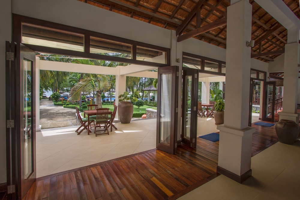 Blue Ocean Resort 46/72