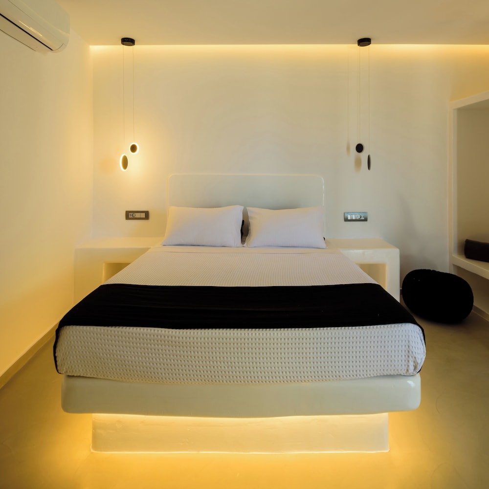 Superior, Queen Bed, Sea View, Shared Balcony، Tataki Hotel 7/10
