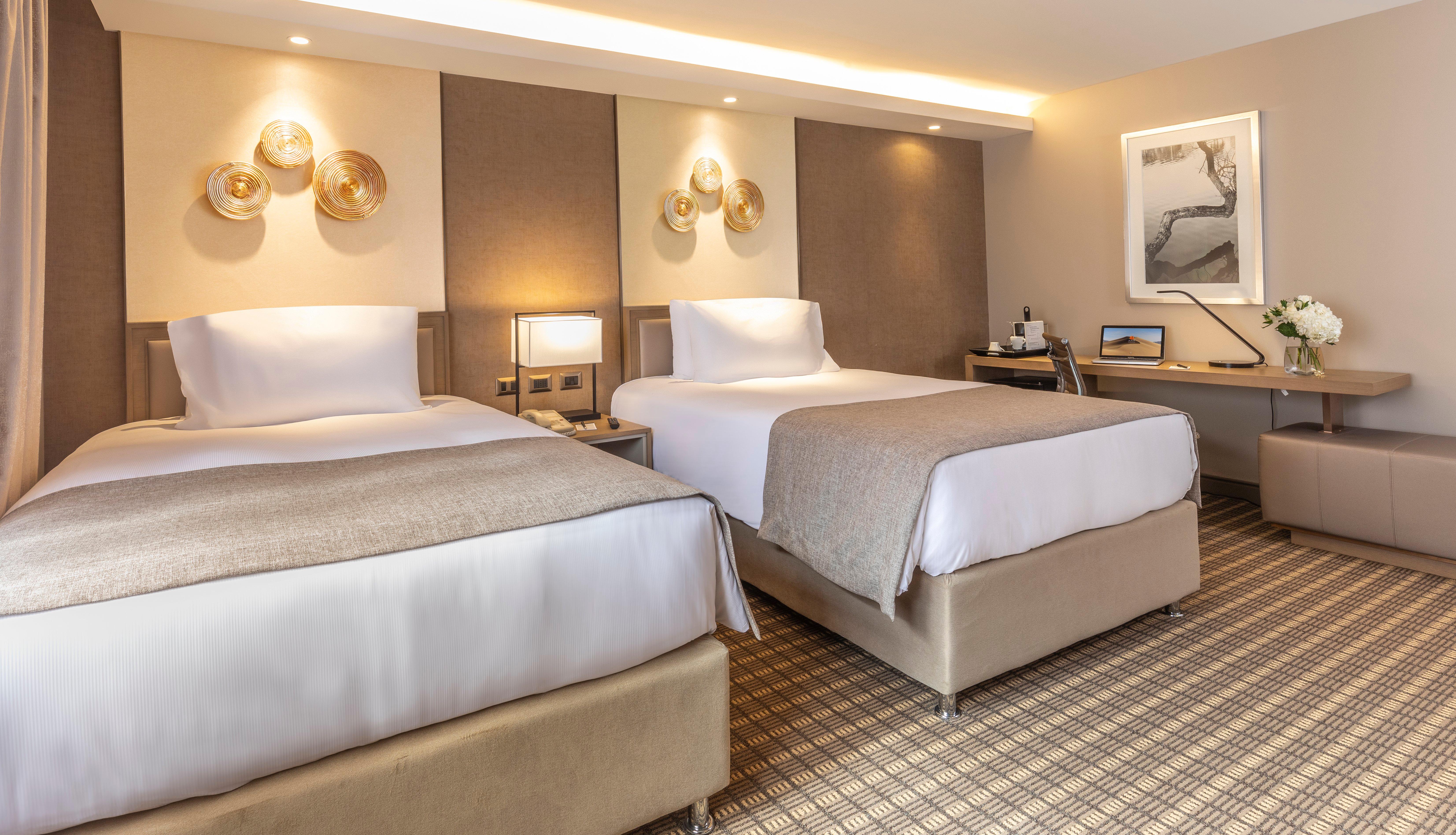 Business, Twin Beds