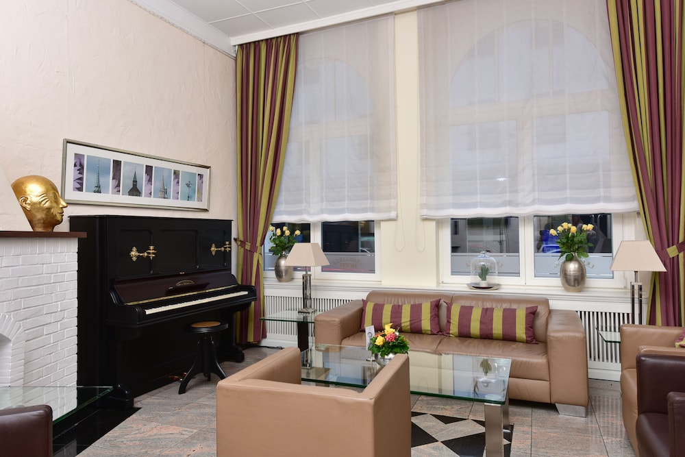 Fruehlings Hotel 22/42