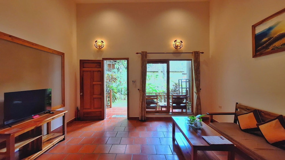 Ancarine Beach Resort 50/72