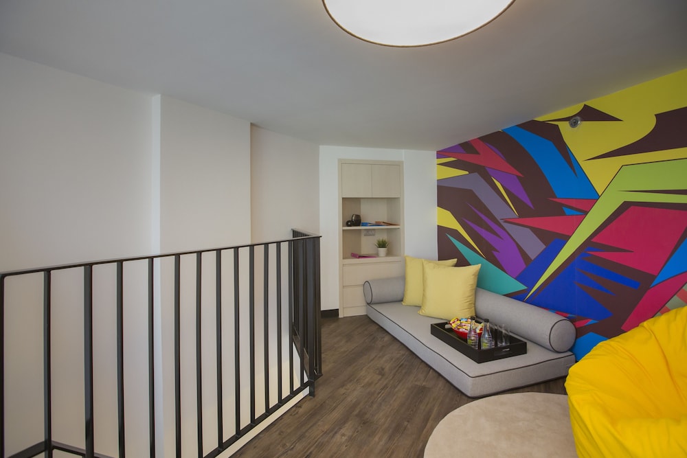 Cassia Phuket 75/92