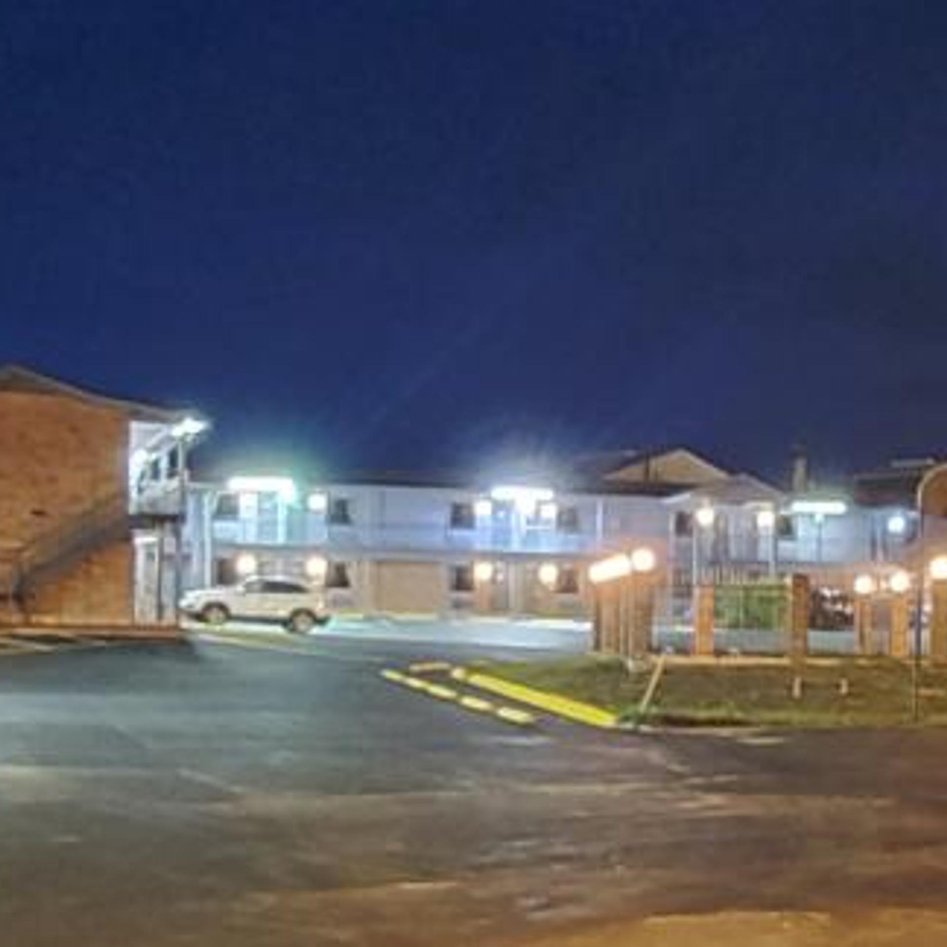 The Country Corner Inn 2/14