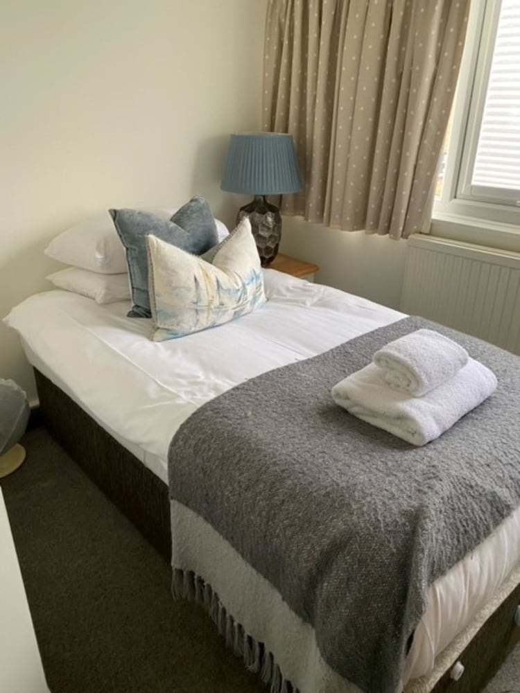 Hotel Wroxham 25/75