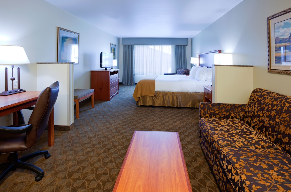 Holiday Inn Express Hotel And Suites Mason City 27/76