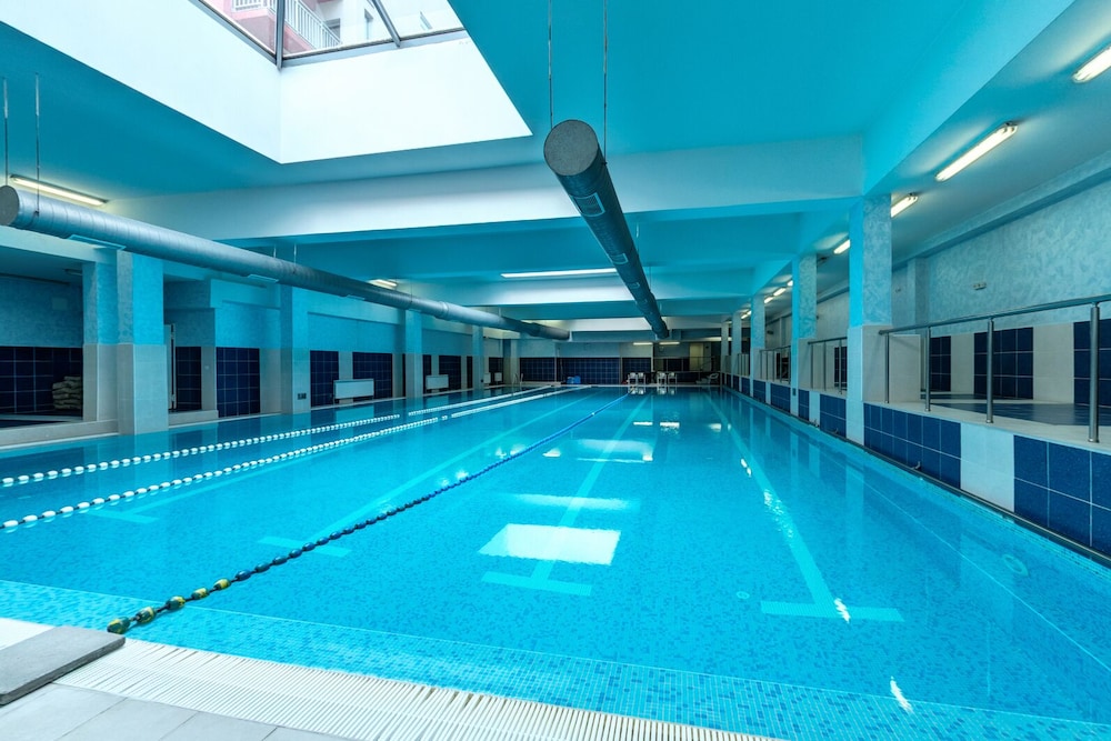 Hotel Arena 12/16