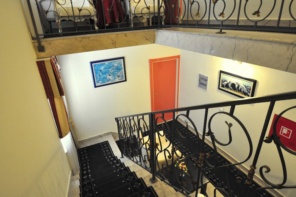 Hotel Krilo 17/71