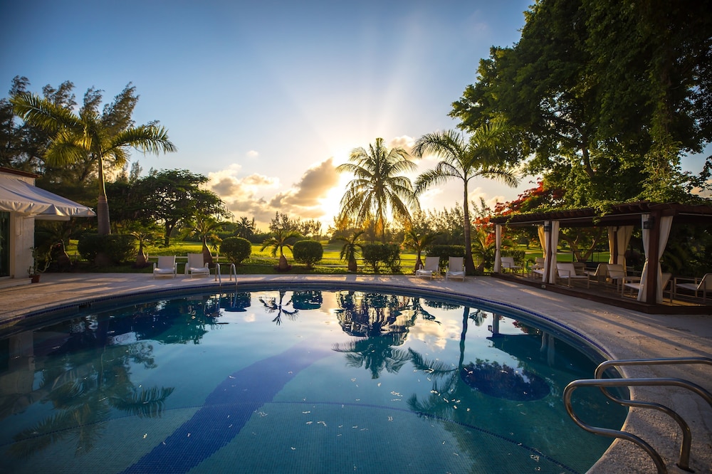 Las Gaviotas Hotel Suites 3/51