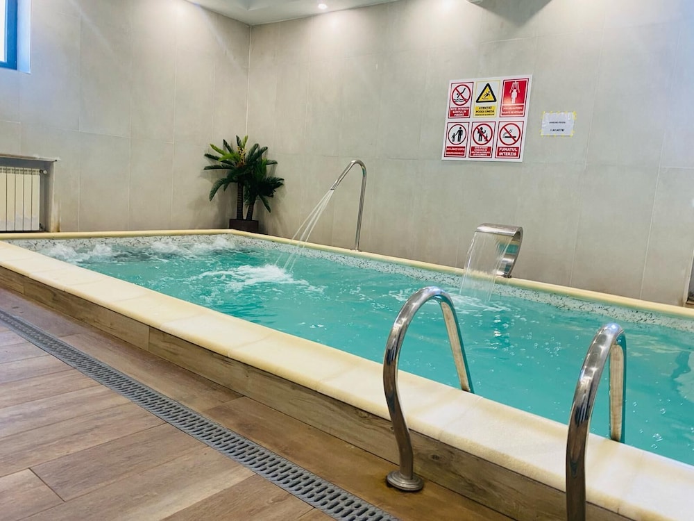 HOTEL BULEVARD PREDEAL 41/56