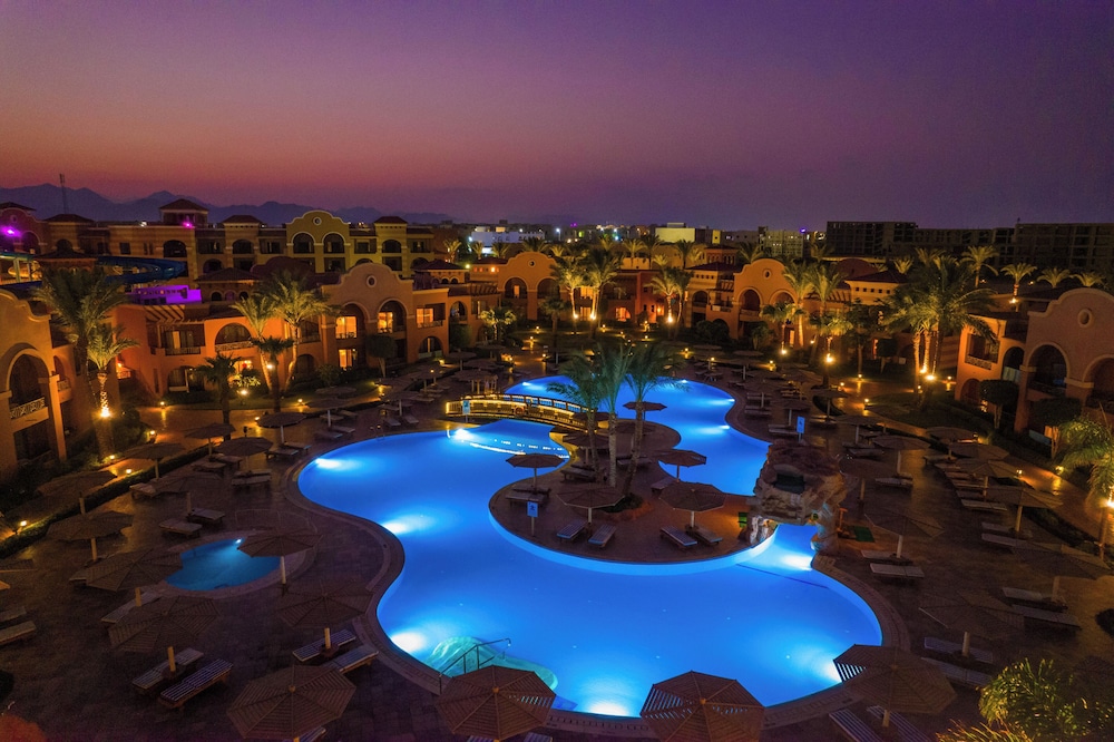 Charmillion Gardens Aqua Park Ex Sea Gardens Resort 42/47