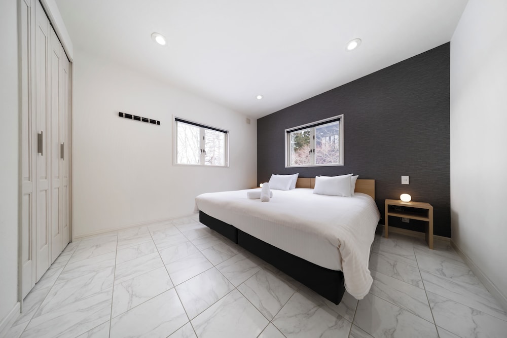 Powdersuites 9/45