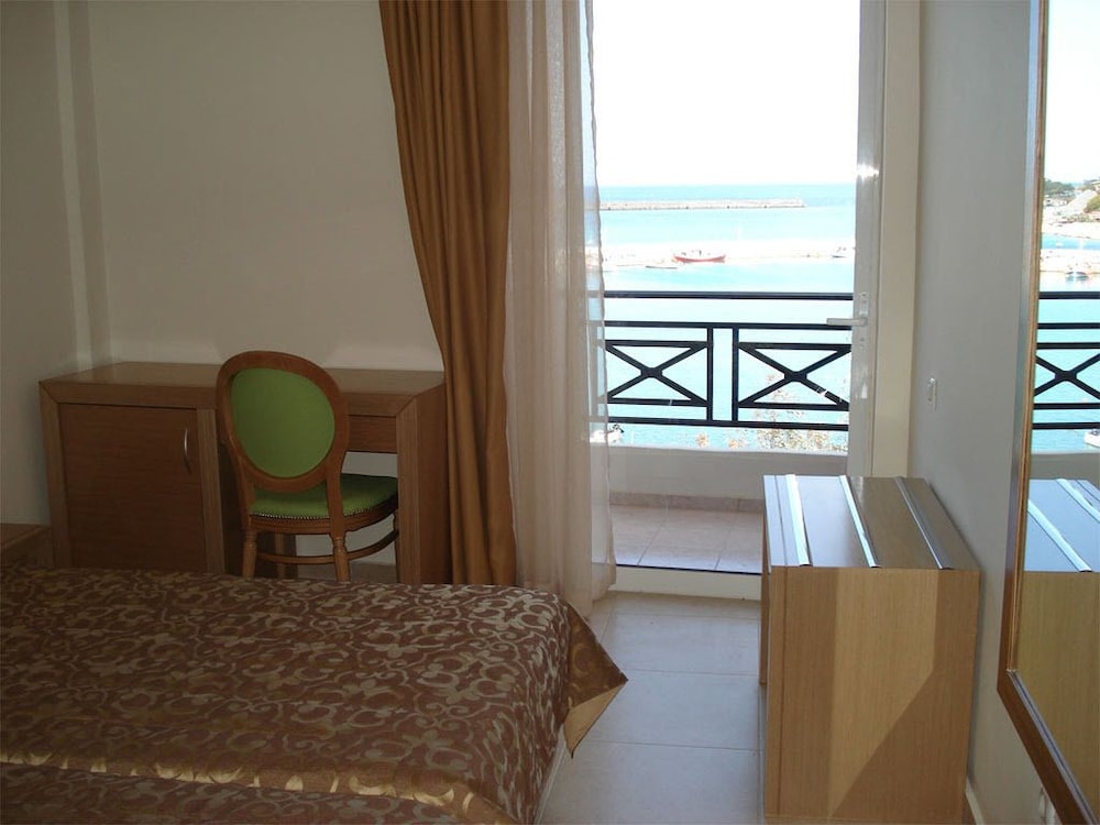 Itanos Hotel 15/25