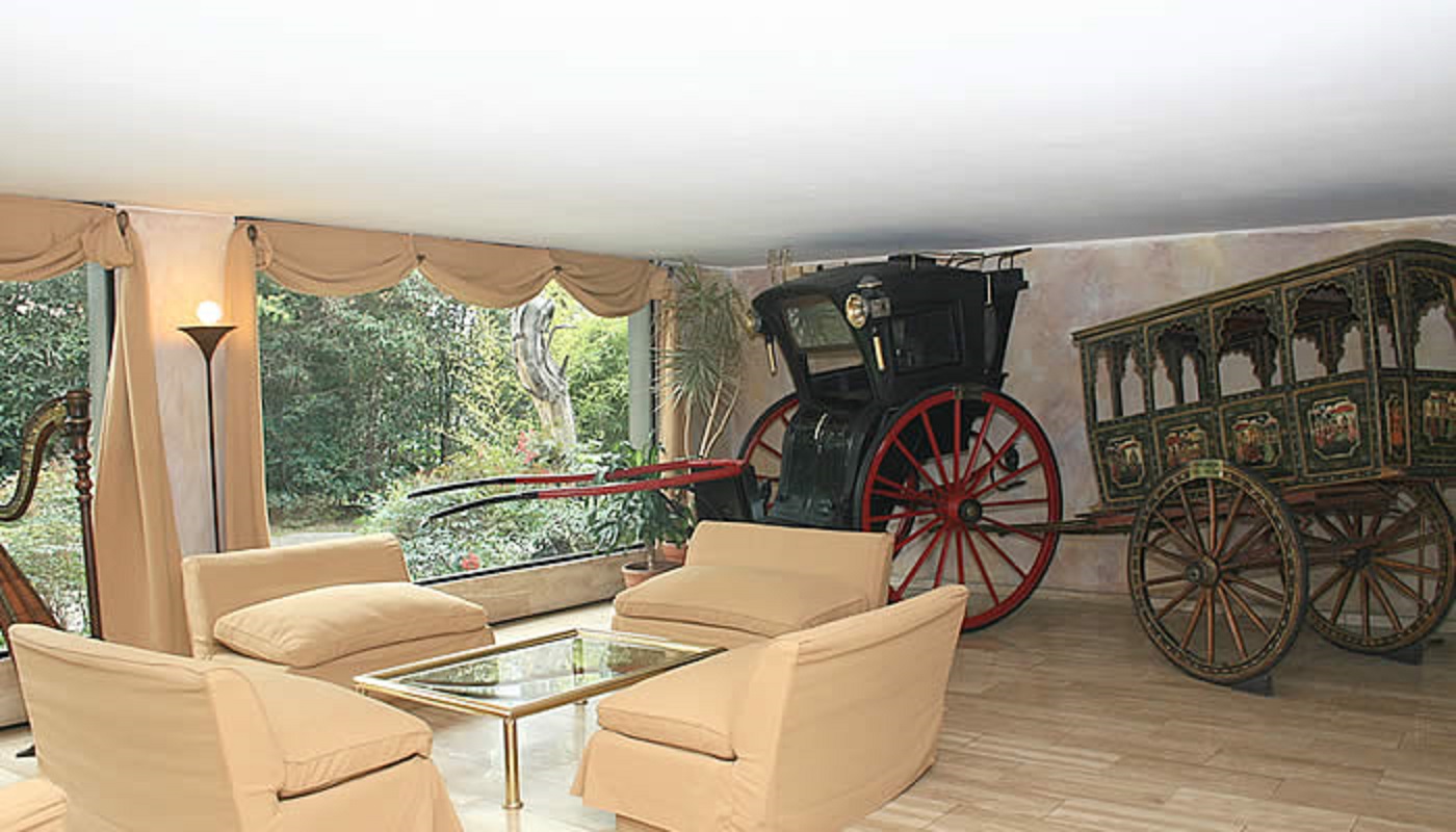 Hotel Acacias De Vitacura 8/17