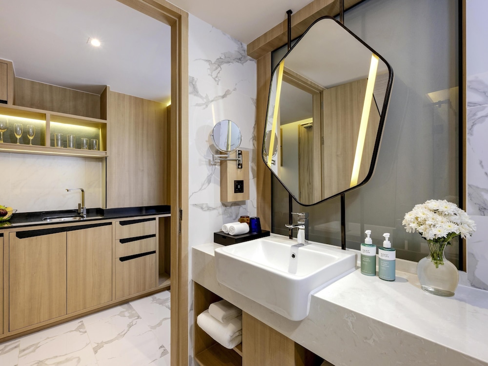 Novotel Rayong Star Convention Centre 44/46