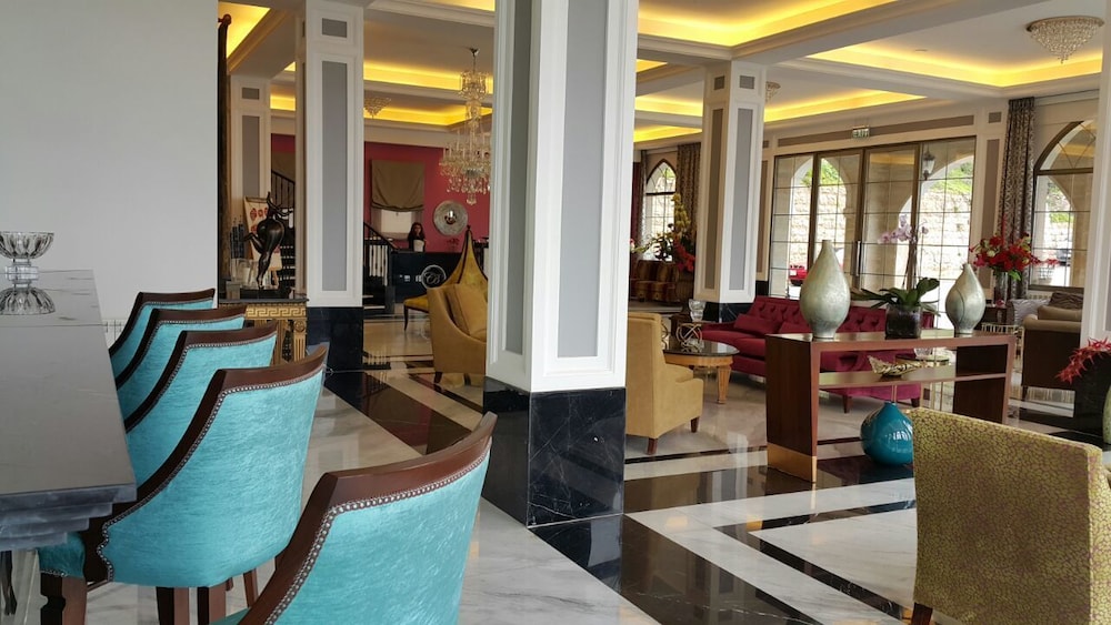 Cherry Blossom Boutique Hotel 36/69