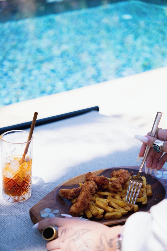 Avalon Boutique Hotel & Suites 30/59