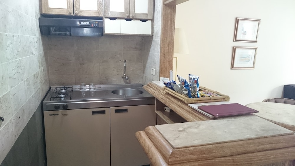 The Landmark Residence 13/77