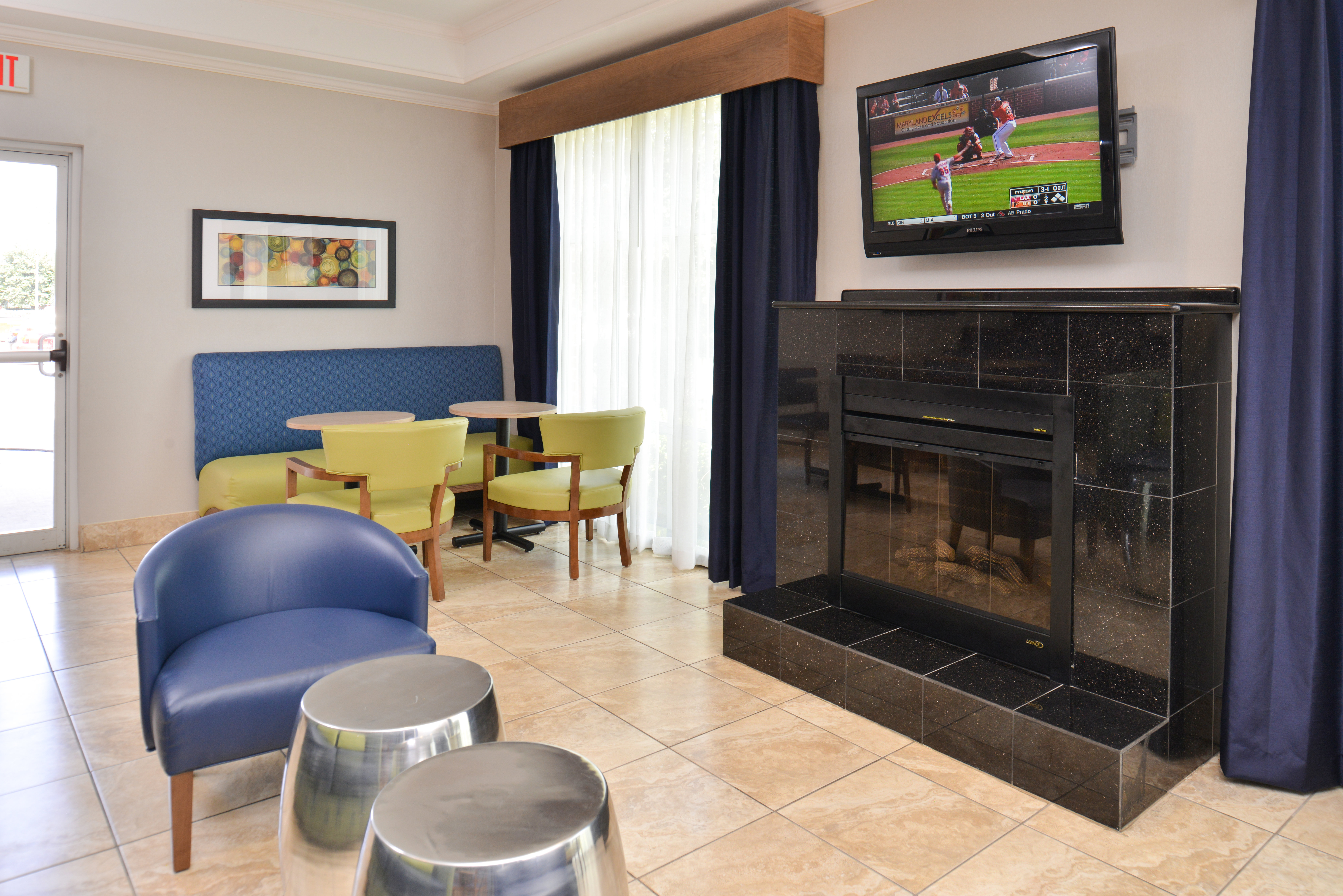 Holiday Inn Express Hotel Suites San Antonio South 44/55
