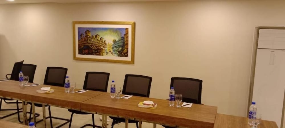 Hotel One Gulberg Lahore 37/41
