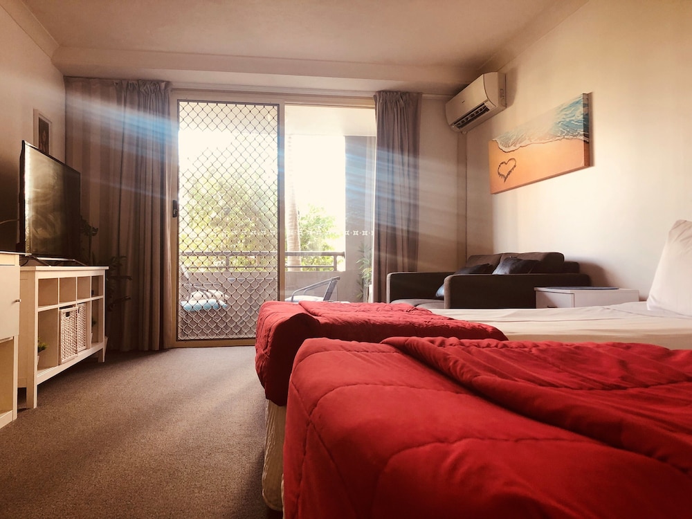 Paradise Island Resort 44/62