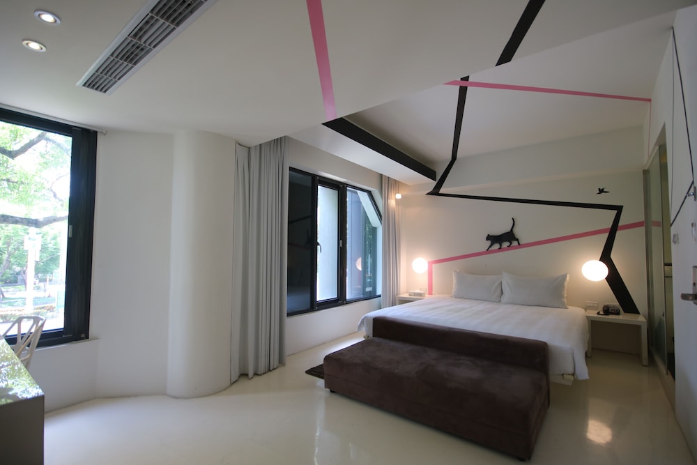 Hotel Papa Whale-Kaohsiung Formosa Boulevard 13/32