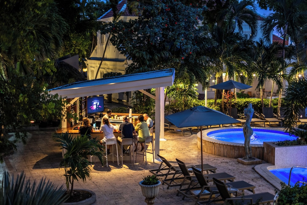 Kura Botanica Hotel 57/62