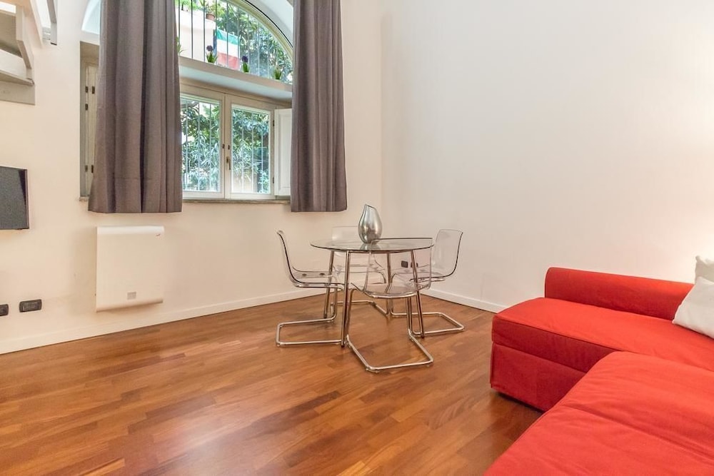 Alessia's Flat - Portello 2 8/15