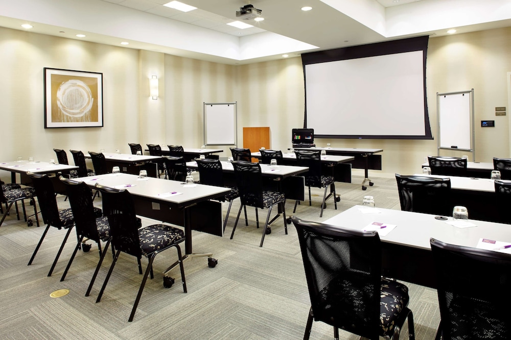 Hyatt Place Miami Airport East 42/50