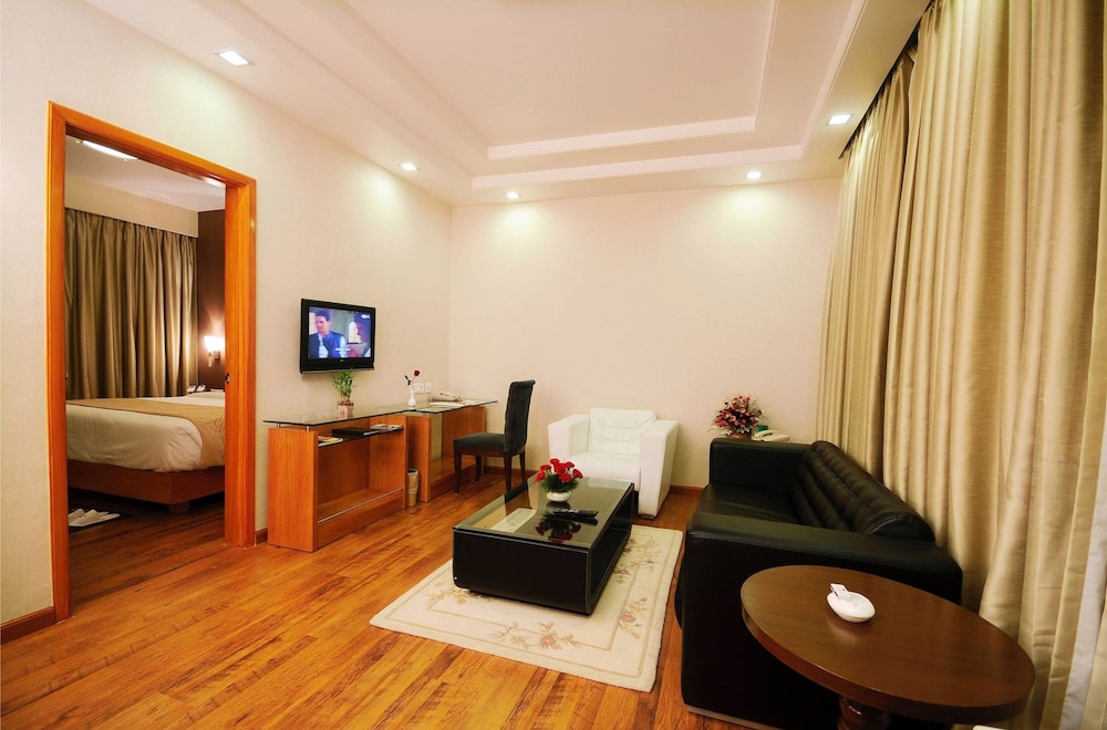 Ramada by Wyndham Jaipur 17/46
