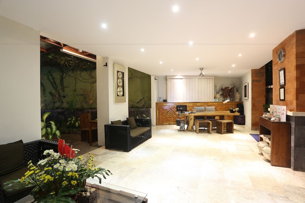 JAS BOUTIQUE VILLAS 24/37