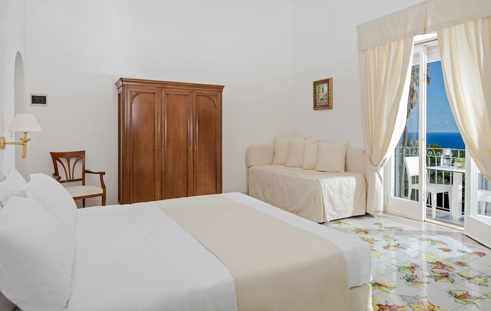 Hotel Syrene Capri 18/69