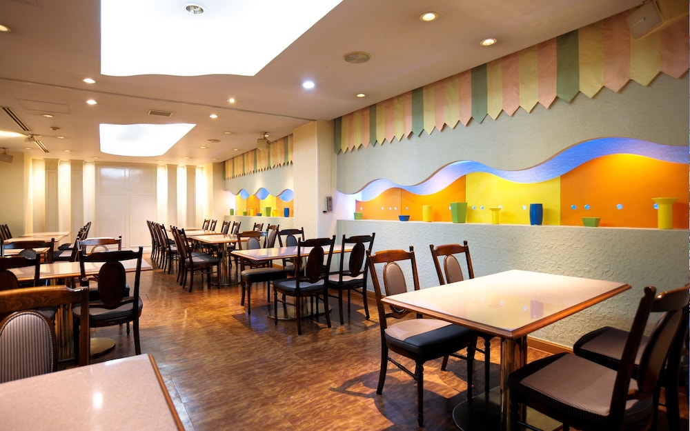 Hotel Claiton Shin-Osaka 40/50