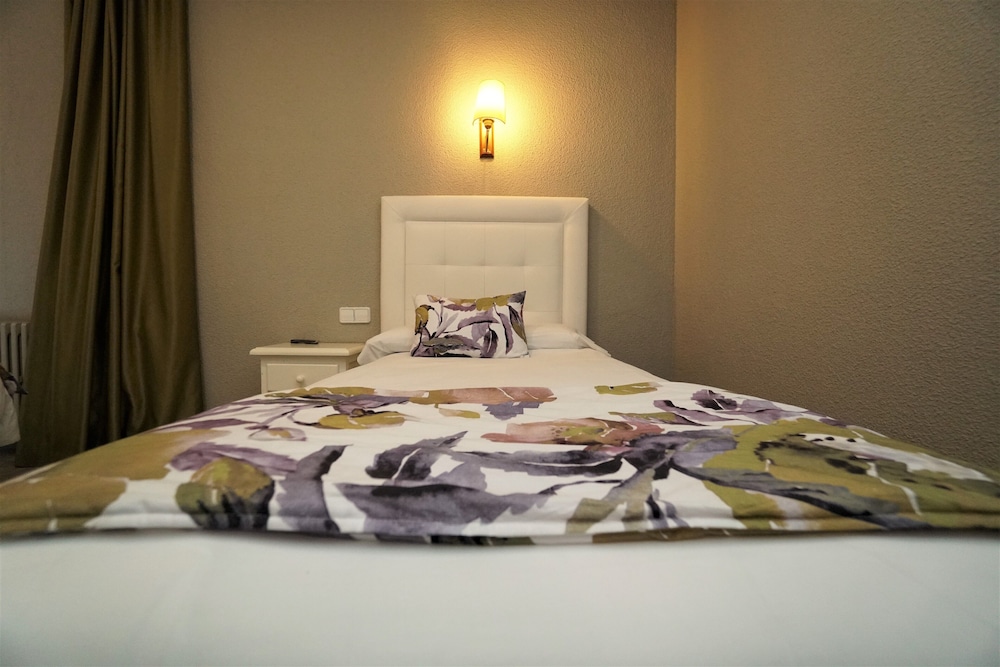 Hotel El Pradet 19/37