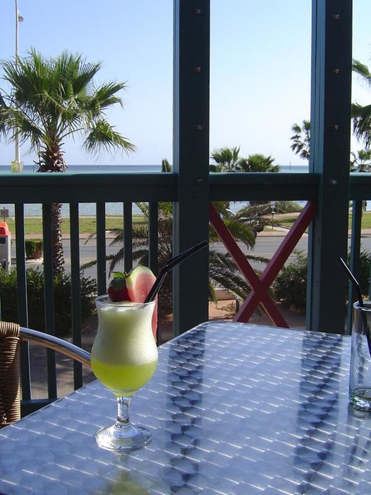 Heritage Resort Shark Bay 36/58